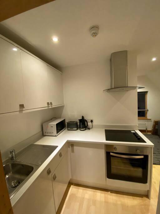 Апартаменты Spacious 1 Bedroom In Centre 9a